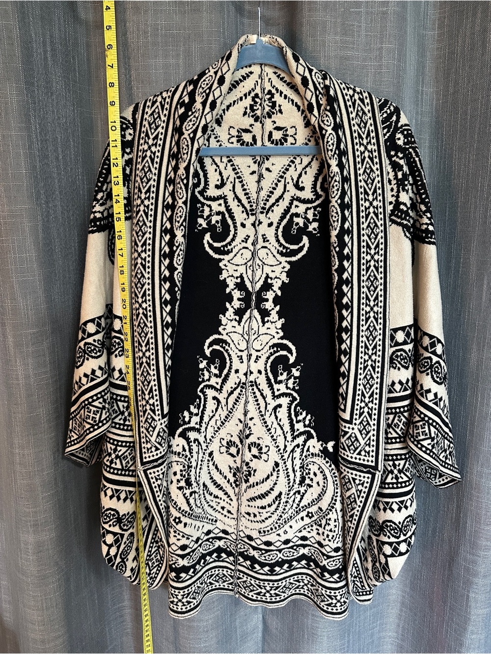 Black & Cream Open-Front Patterned Women's Cardigan